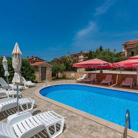 Apartment Casa Jelena With Shared Pool *
