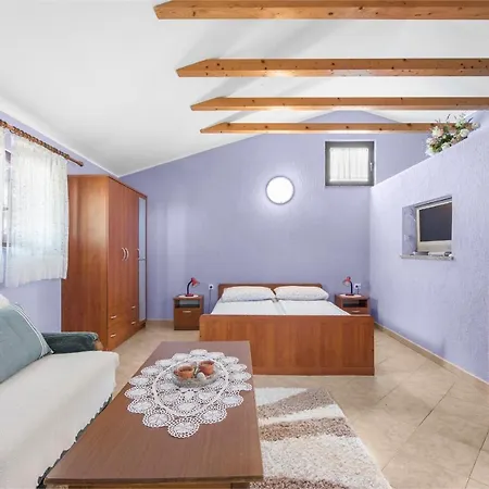 Apartment Casa Jelena With Shared Pool