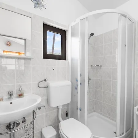 Casa Jelena With Shared Pool *