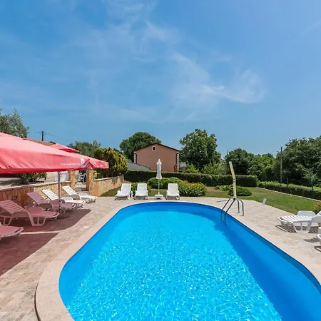 Apartment Casa Jelena With Shared Pool