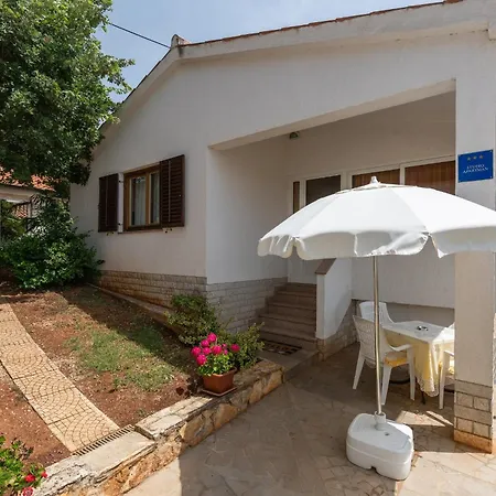 Apartment Casa Jelena With Shared Pool *