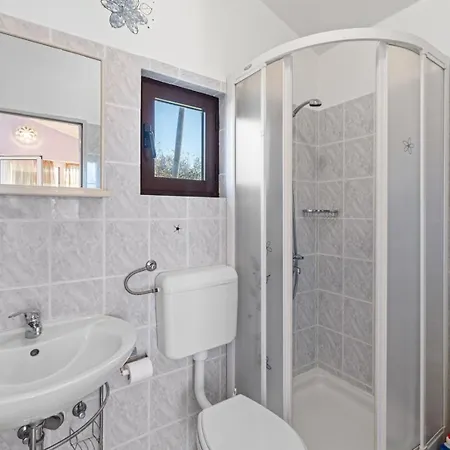 Casa Jelena With Shared Pool Kastelir
