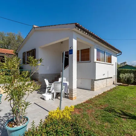 Apartment Casa Jelena With Shared Pool